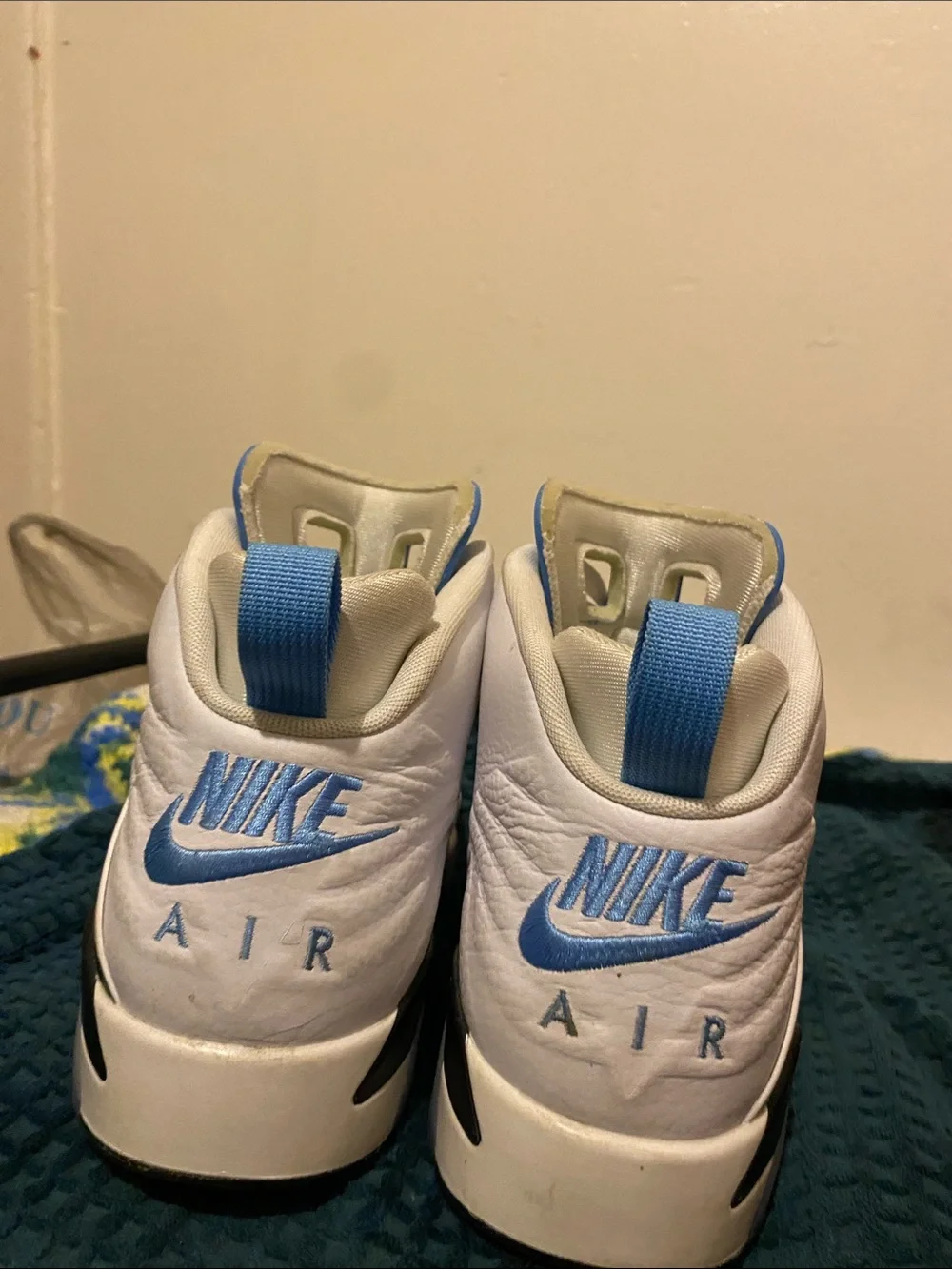 Jordan Men's White and Light Blue Retro Basketball Shoes